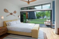 BEACHFRONT HOME 2 acres, Pool, Tennis, Volleyball. Like your own private resort! - de playa