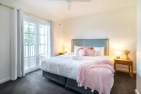 Shalimahs Secret-Beautifully Designed Luxe Cottage *10min to HV Gardens