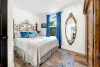 Private Oasis • 1 Mile to Beach • Heated Pool - 4-Star