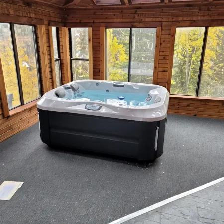 Unique Executive Multi Level Residence Unparalleled Views WiFi Sat Hot Tub