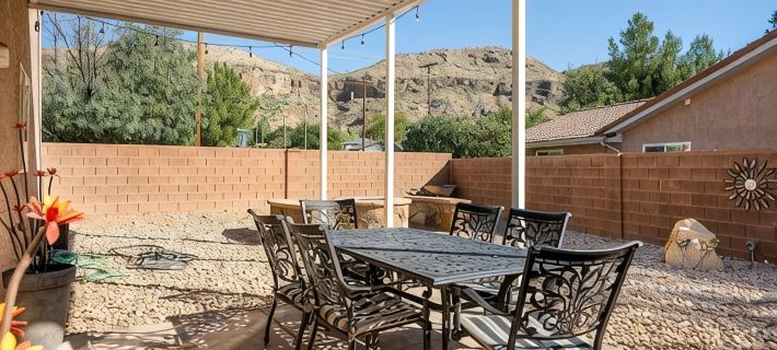 The Watchman, Gateway to Zion - Hot Tub // Fire Pit Hotels in La Verkin