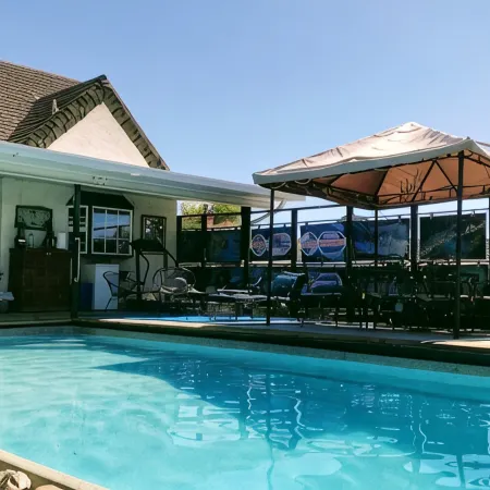 Little Castle Pool, Hot Tub, Napa, Sonoma, San Francisco