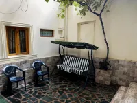 Hotel Lions