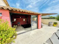 Villa Avec Piscine et Dépendance au Pied des Collines de Pagnol - Wifi