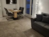 Moderne Ferienwohnung mit Großer Terrasse Hotels in Euskirchen