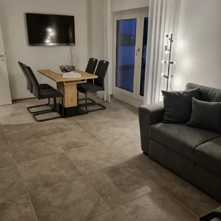 Moderne Ferienwohnung mit Großer Terrasse