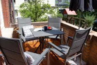 Hufelandstern - Beautiful old building vacation apartment for up to 7 people with e-charging station - Condos