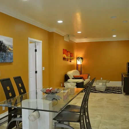 Spacious Mountain View 1B/1B In-law Suite