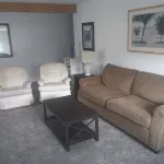 Stylish 2bd lower level  apt in newer constructed south hill home