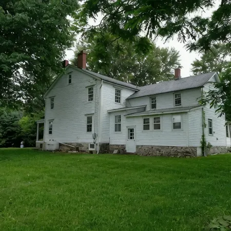 Historic 1874 Farm House at Foot of Gunks