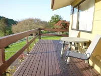 Waitomo Big Bird Retreat Hotels in Waitomo Caves