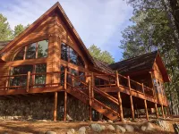 Beautiful Executive Lake Home on Peninsula with 657 ft Frontage, Dog Friendly - Wi-Fi