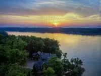 Luxury Home - Homestays
