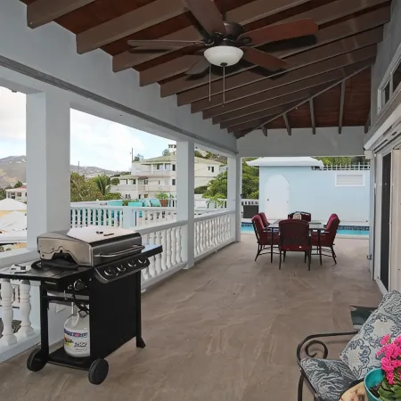 3 Bedroom House and Pool with Spectacular views of Charlotte Amalie Harbor