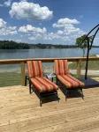 Lake front  cabin on main channel Douglass Lake Great for families