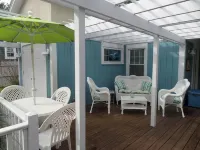 Shorewinds Beachhouse Garden Gate Opens Directly to Beachpath No Roads to Cross! - Homestays