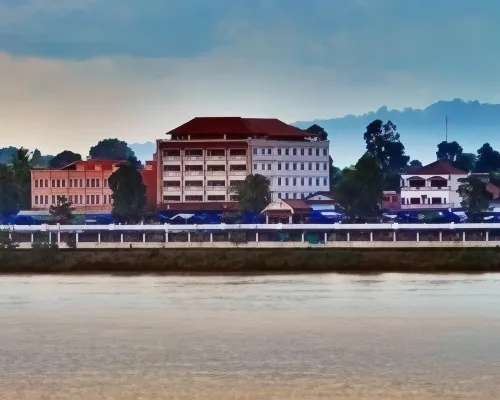 Riverfront Hotel Mukdahan Hotels in Mukdahan