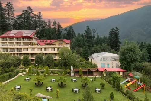 Snow Valley Resorts & Spa Manali