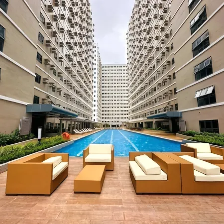 Acellyne Suites at Green 2 Residences with Netflix!