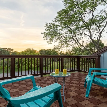 2-Bdr Main St. Loft, Pet Friendly!!