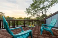 2-Bdr Main St. Loft, Pet Friendly!!