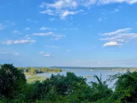 Chic, Private Cabin with Stunning Hudson River Views Hotels in Esopus