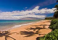 Colorful Kamaole Sands Condo, Kihei, with Family Friendly Pool, Steps from Beach