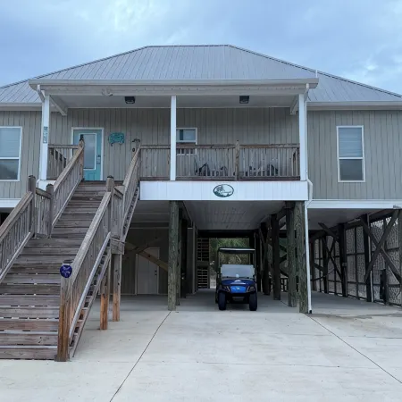 Perfect for Your Summer Getaway.  Quiet Beach & Pool Just Steps Away.