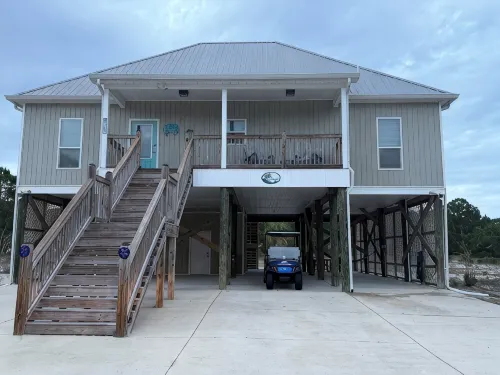 Perfect for Your Summer Getaway.  Quiet Beach & Pool Just Steps Away. - 비치
