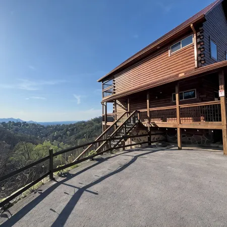 View, Views, Views! Watch Dollywood fireworks from your own balcony!