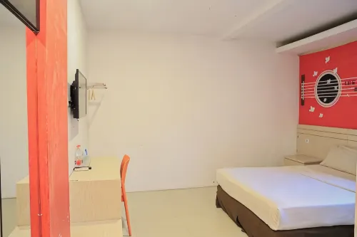Front One Inn Sidoarjo - Baarit