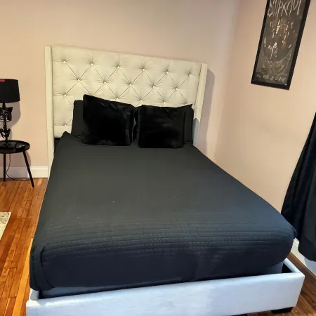 Roomy Themed 3Br Historic Salem, Near Boston, with Parking, Walk to Attractions.