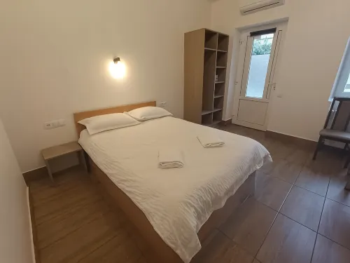 M20 Studios - 3-Star