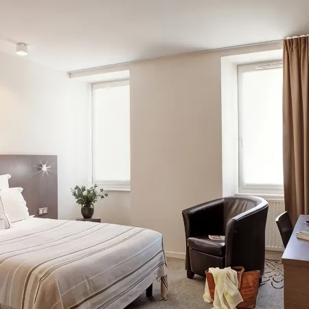 Le Benhuyc Hotel di Binic