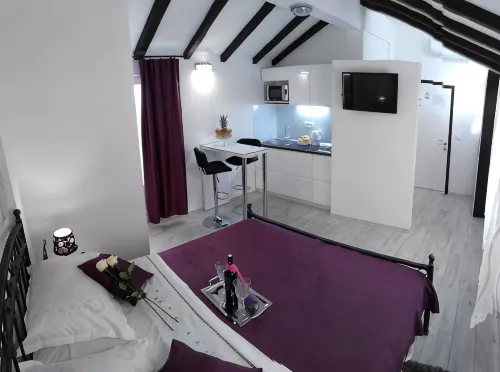Kuzma Rooms and Apartments - شقق