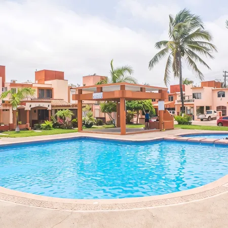 Pool view, Steps from Beach...Brand New
