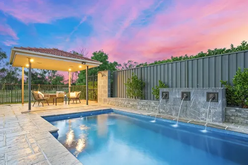 Mediterranean Escape – Pool, Pizza Oven & Near Zoo