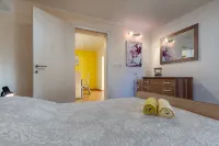 Comfort Apartments with Pool in Medulin - balcony