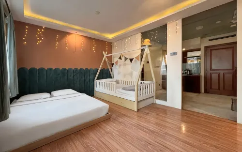 Youre.at - Grand Setiabudi Apartment