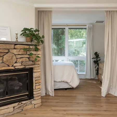 The Mac House - With a Hot Tub!