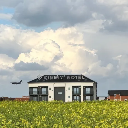 KIMMIY Hotel Hotels in Surcin
