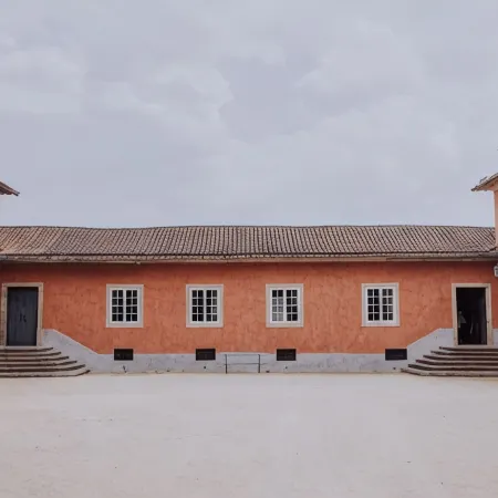 Casa de Sezim