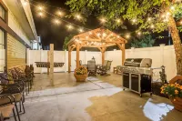 White Pines Inn & Suites