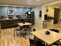 Thunderbird Lodge - 2-Star