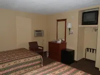 Royal Inn of New Orleans Hotels near Boreas Park