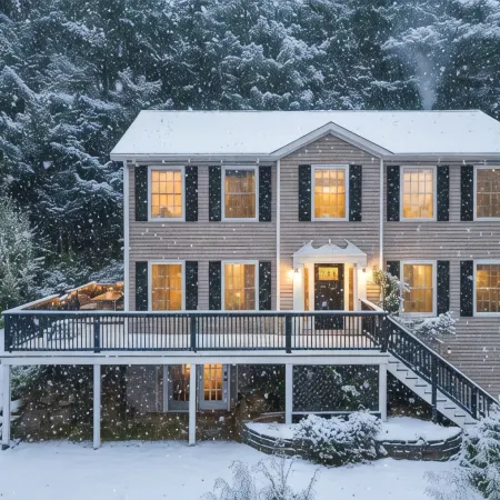Lake Winnipesaukee & Gunstock · Sleeps 14 · Fire Pit · Hot Tub from OCT