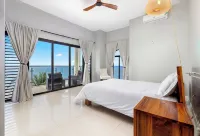 Exclusive French Polynesian Inspired Ocean View Villa - salle de sport