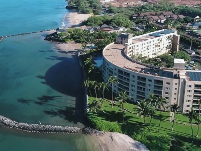 Steps to the Beach! Oceanview Menehune Shores Condo: King Bed, Pool, Split AC