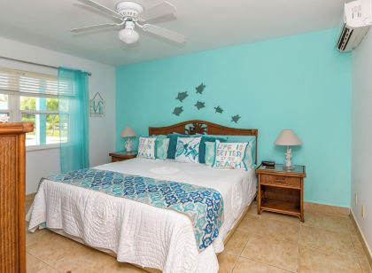 Newly renovated Oceanfront Townhouse with Stunning Views & Private Beach Access