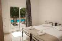 About Summer Villa Thea - maisons de vacances